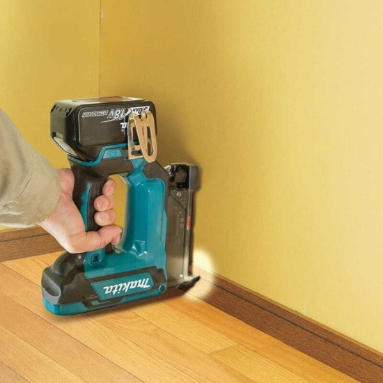 Cloueur de finition 18V Makita DPT353RMJ
