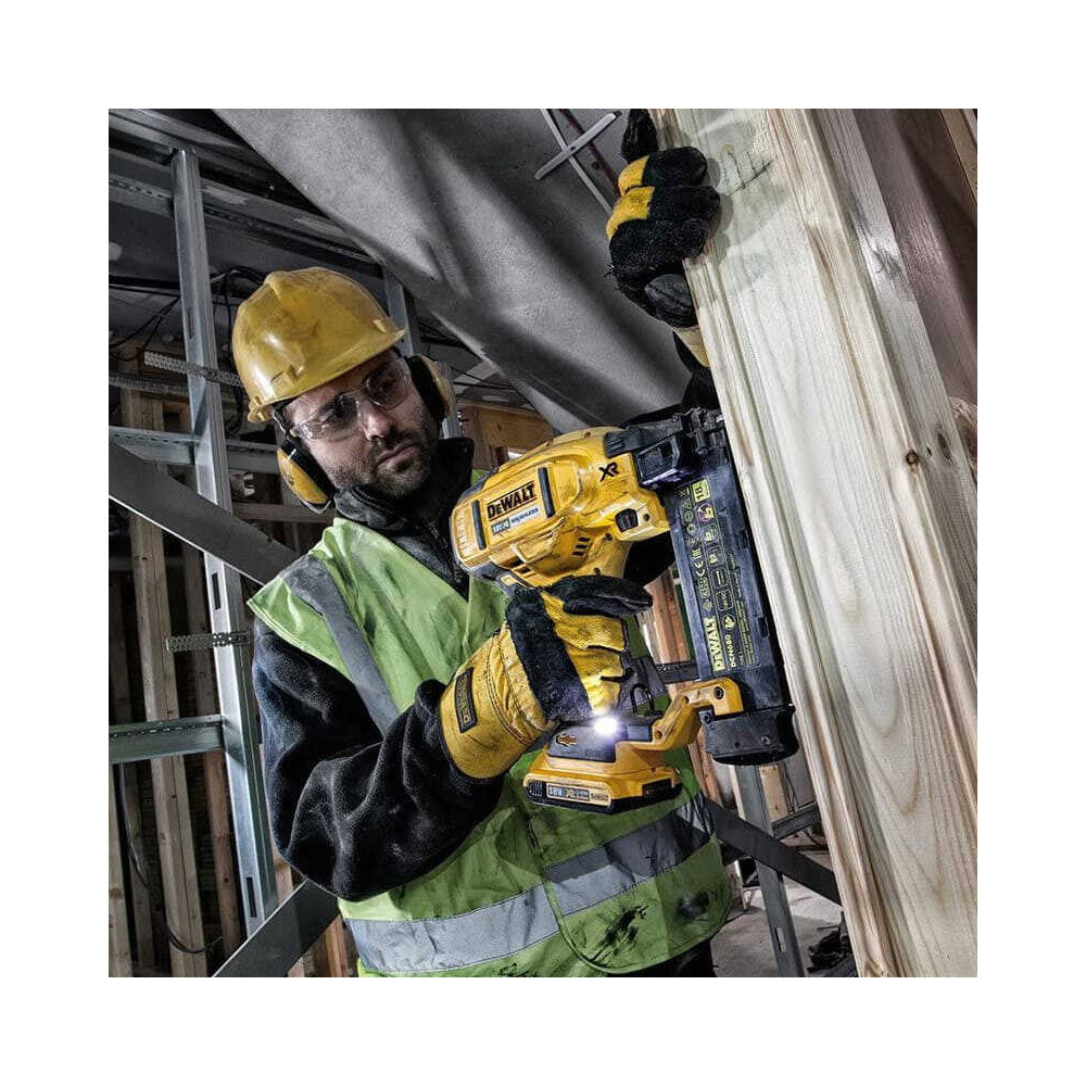 Cloueur de finition sans fil 18V Dewalt DCN680D2