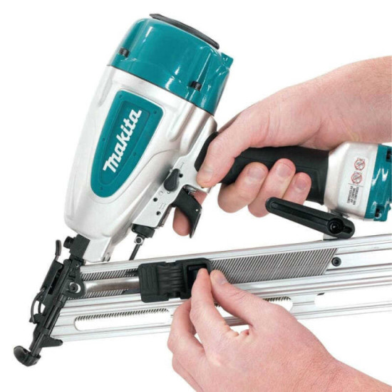 Cloueur pneumatique Makita AF635