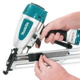 Cloueur pneumatique Makita AF635