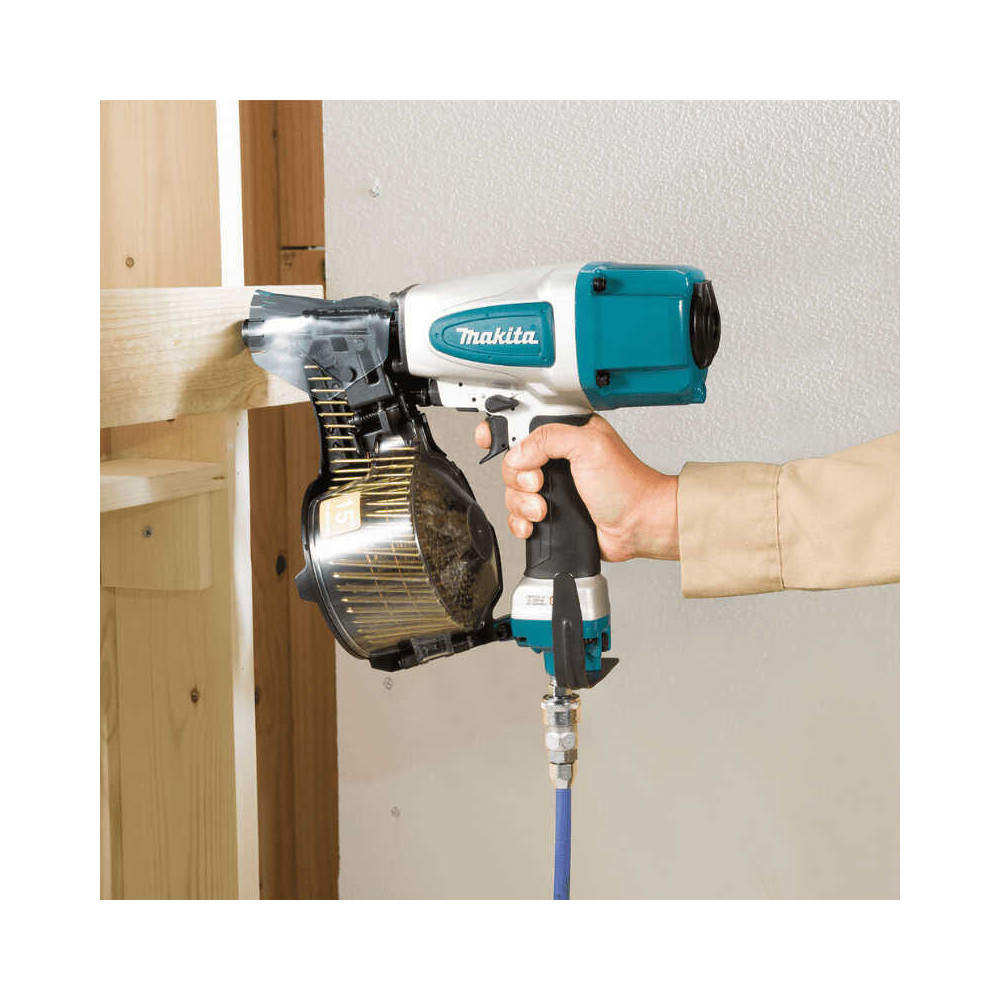 Cloueur pneumatique Makita AN613