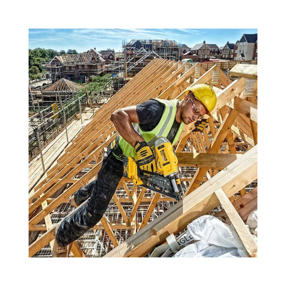 Cloueur Dewalt DCN692NK