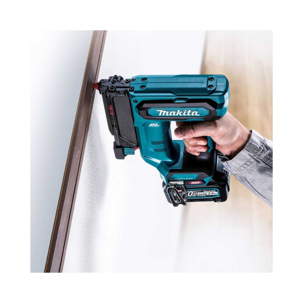 Cloueur finette 40V xgt max solo Makita PT001GZ