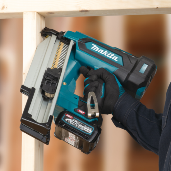 Cloueur de charpente 40V xgt solo en valise Makita BN002GZ