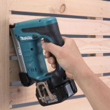 Agrafeuse Makita DST221RMJ