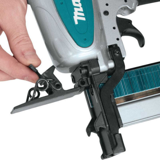 Agrafeuse pneumatique 16GA Makita AT2550A