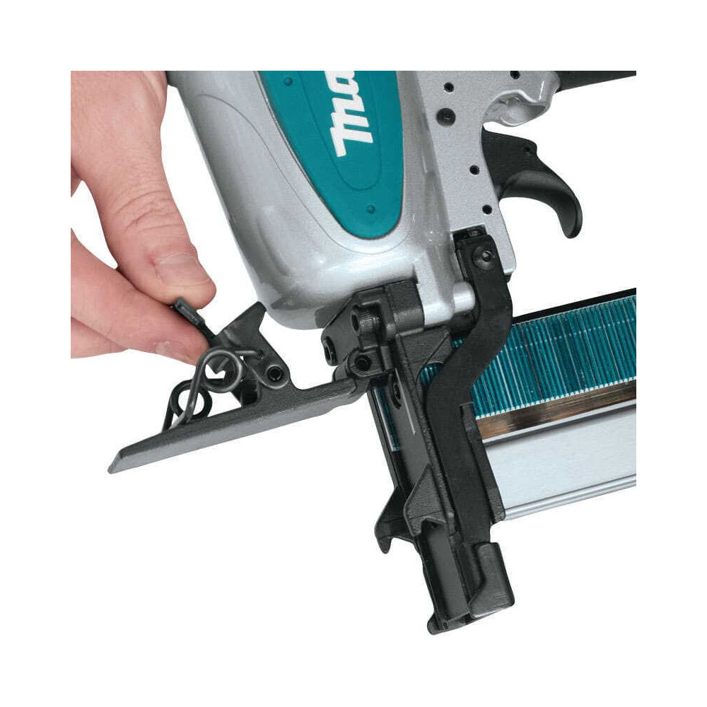 Agrafeuse pneumatique 16GA Makita AT2550A