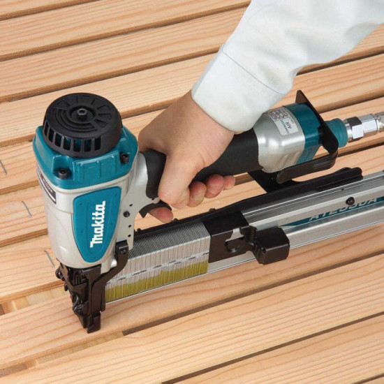 Agrafeuse pneumatique 16GA Makita AT2550A