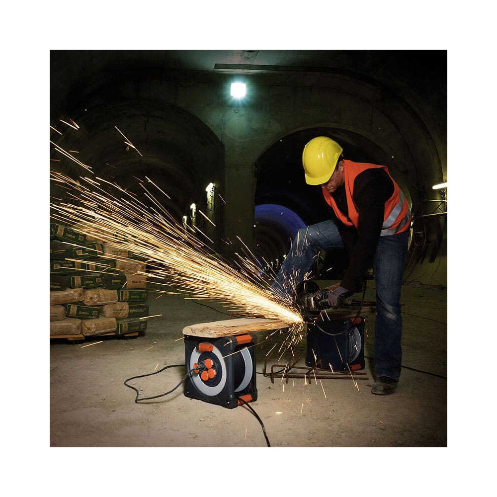 Derouleur de cable cube 40M H07RN f 3G2 5 brennenstuhl 9202401100