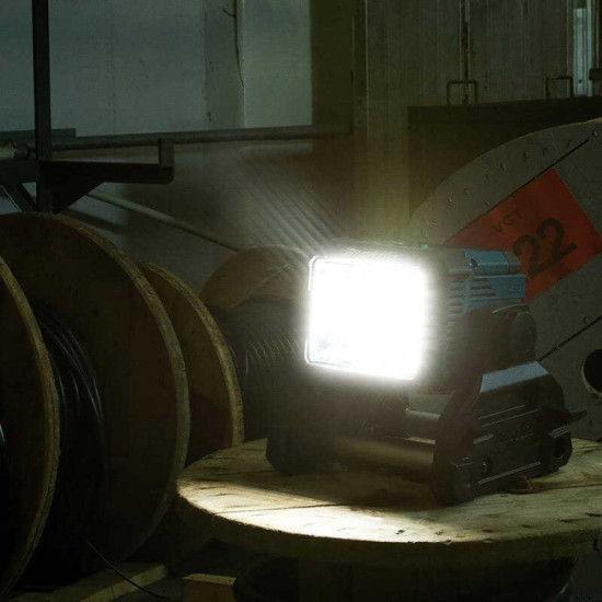 Lampe de chantier Makita DEADML811