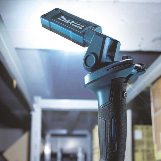 Lampe torche led 18V lxt Makita DEBDML816