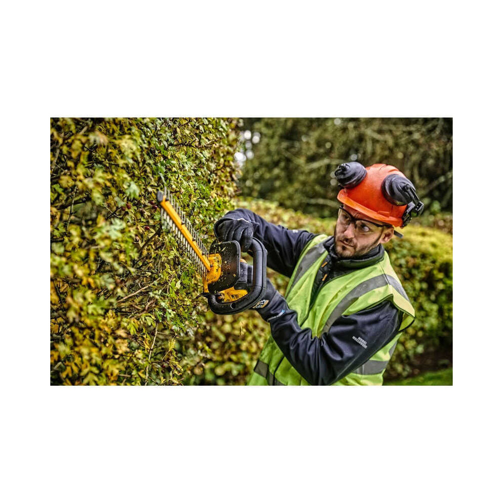 Taille haies sans fil 18V avec batterie lamier de 55 cm Dewalt DCMHT563P2