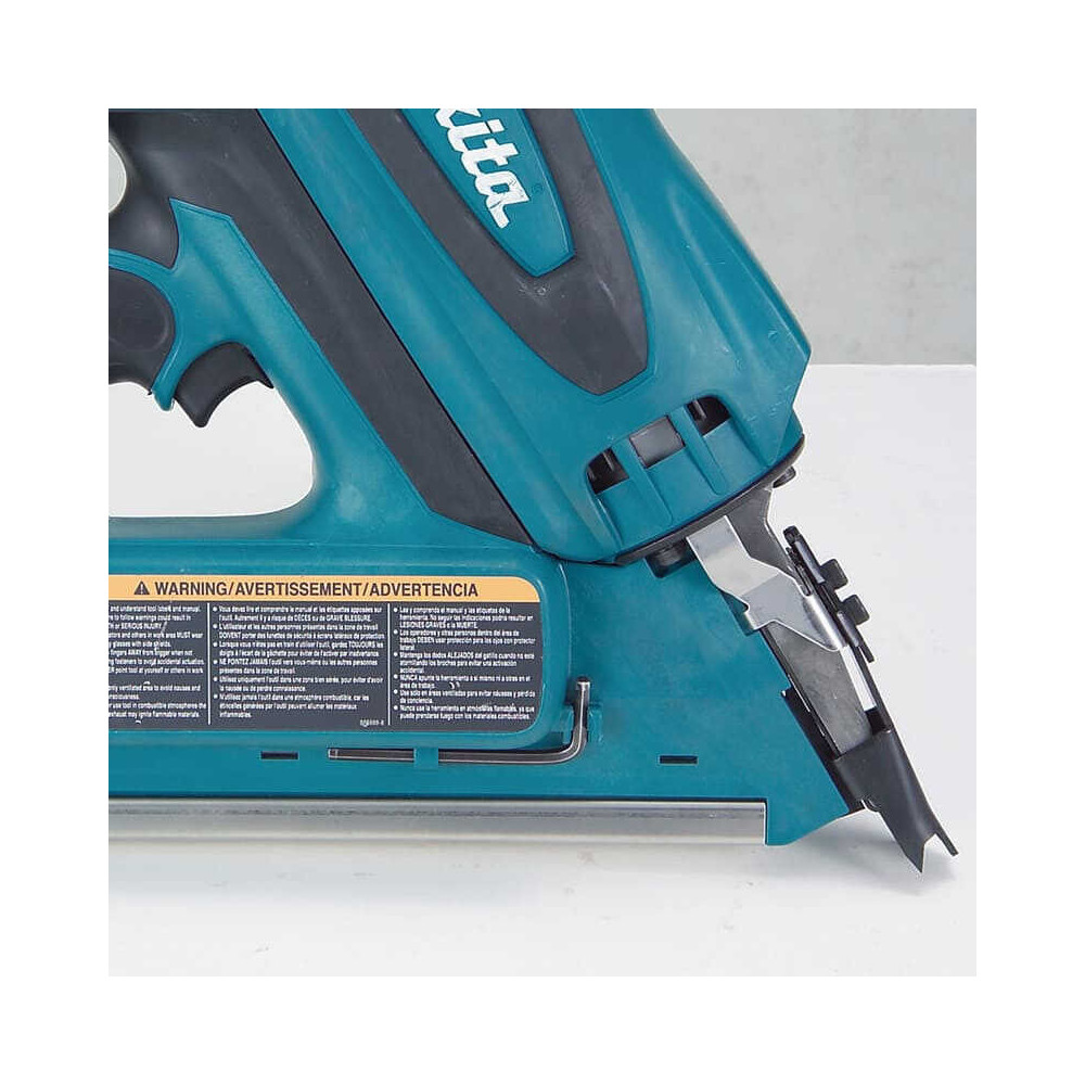 Cloueur à gaz autonome Makita GN900SE 7,2V pour charpente | ProForPro