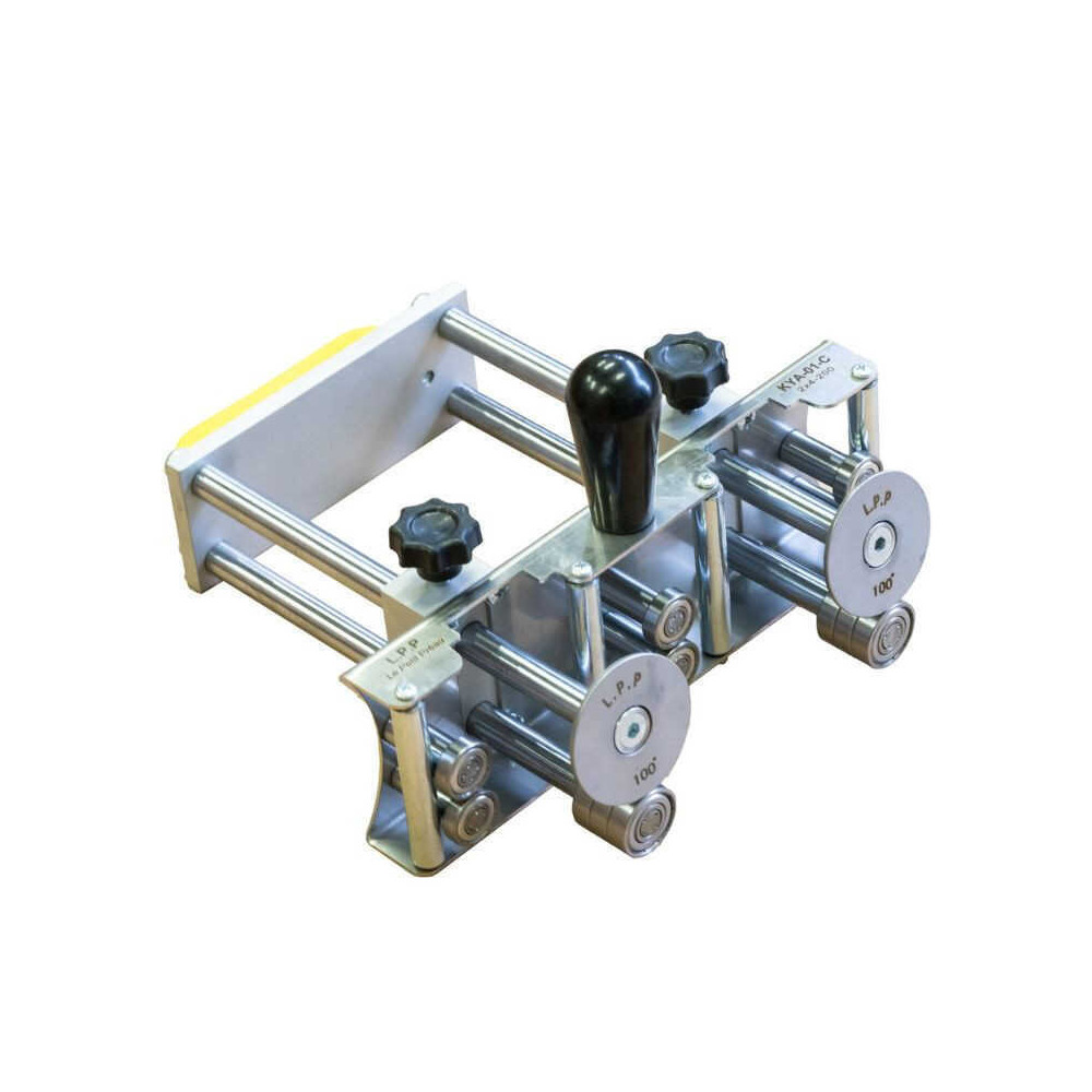 Plieuse a main manuelle double colonne le petit preau kya 01 c