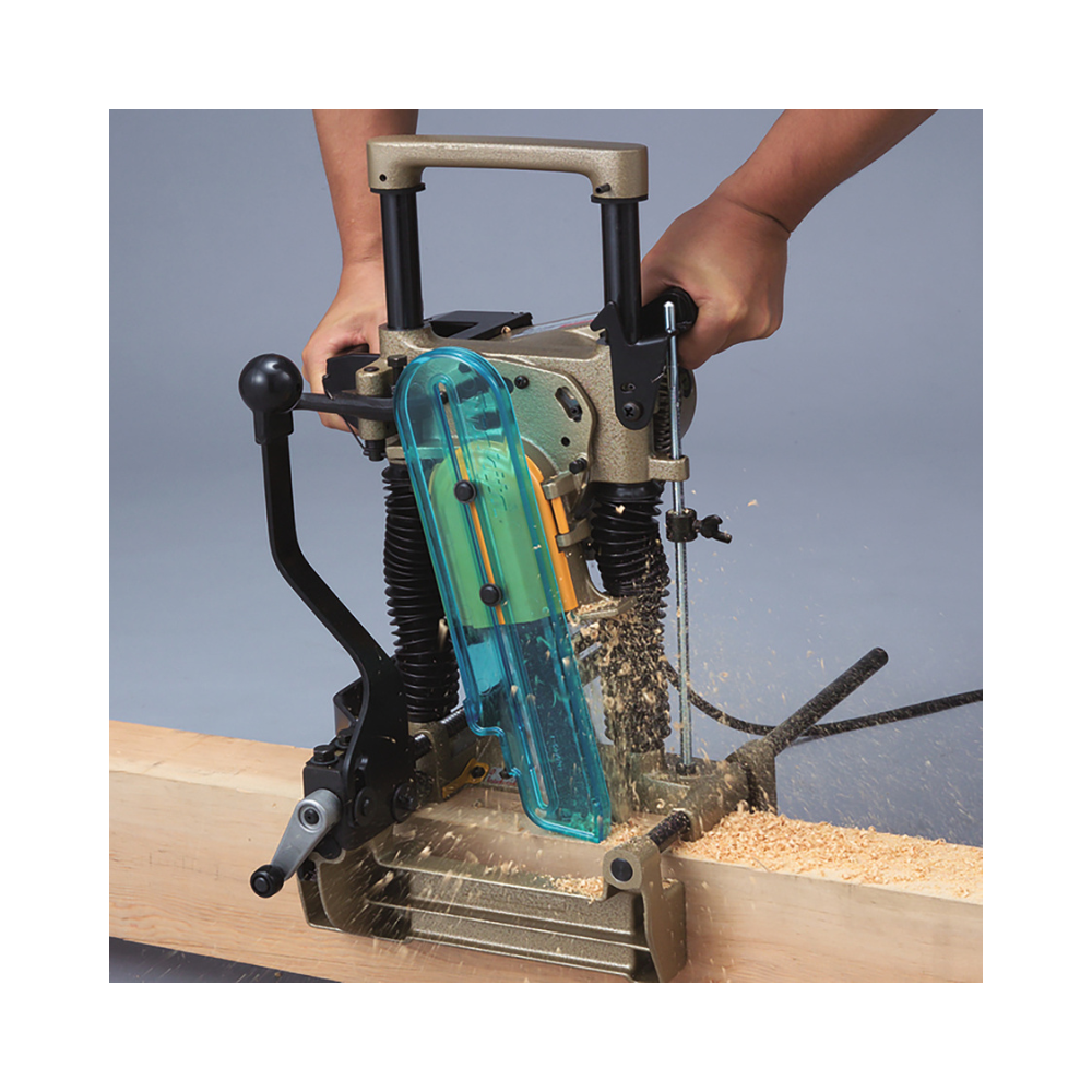 Mortaiseuse à chaîne Makita 7104L au prix HT