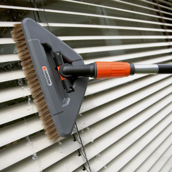 Balai de lavage souple articule cleansystem gardena 05560 20