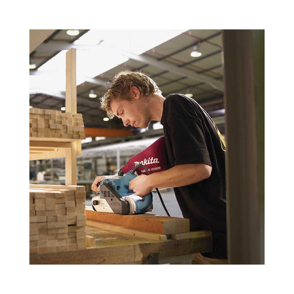 Ponceuse à bande 9403J 1200 W en Makpac Makita | ProForPro