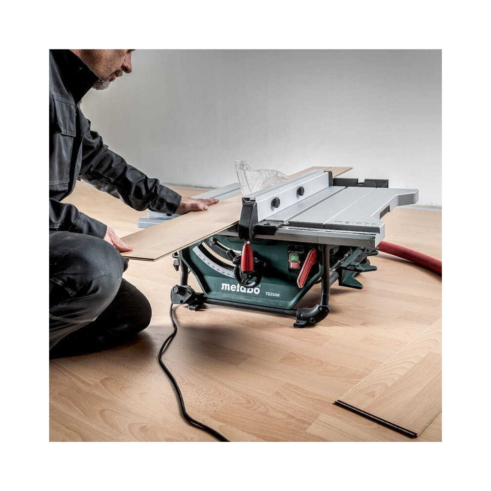 Scie circulaire sur table Ø 254 mm 1500 W Metabo TS 254 M