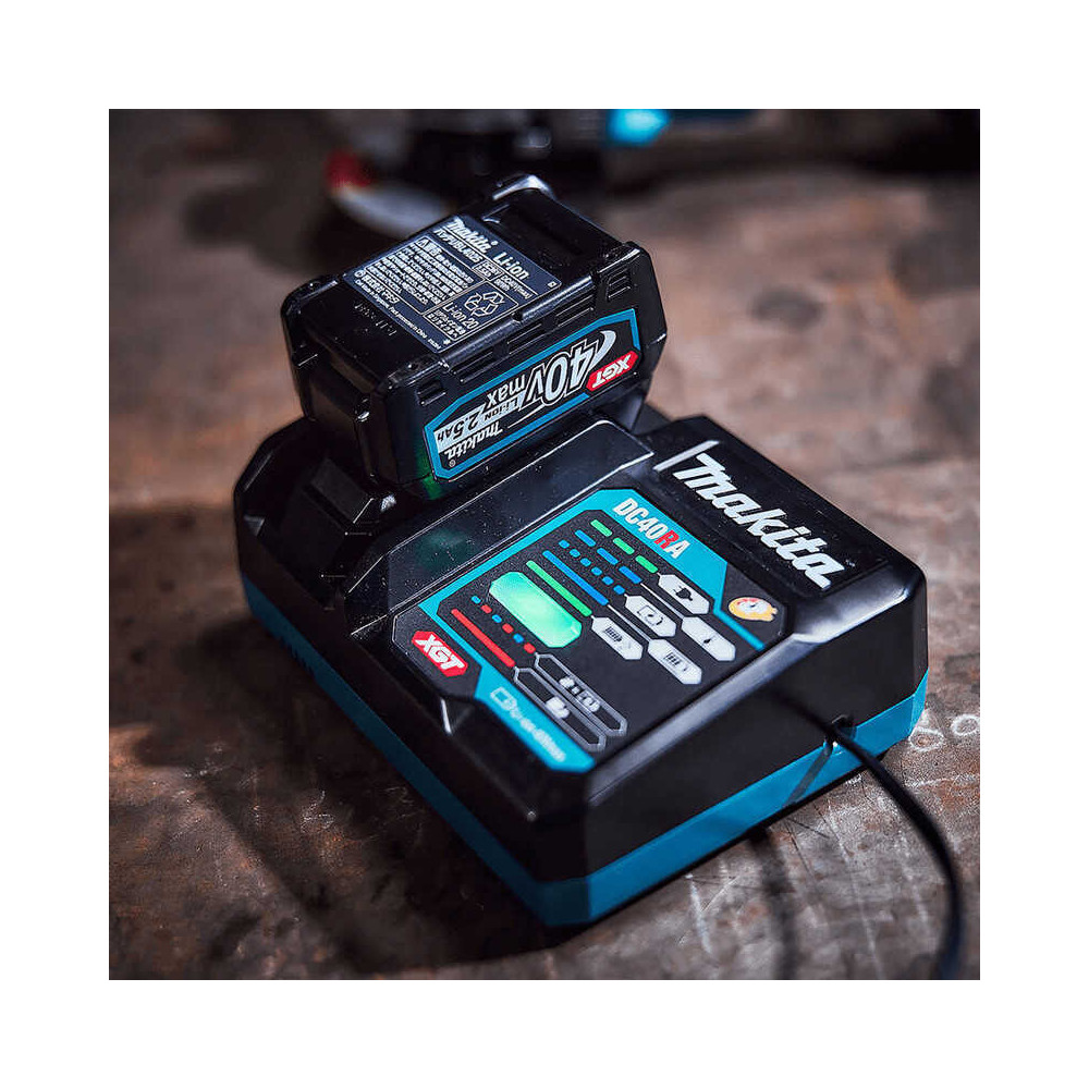 Chargeur rapide Makita DC40RA pour batteries 40V max XGT | ProForPro