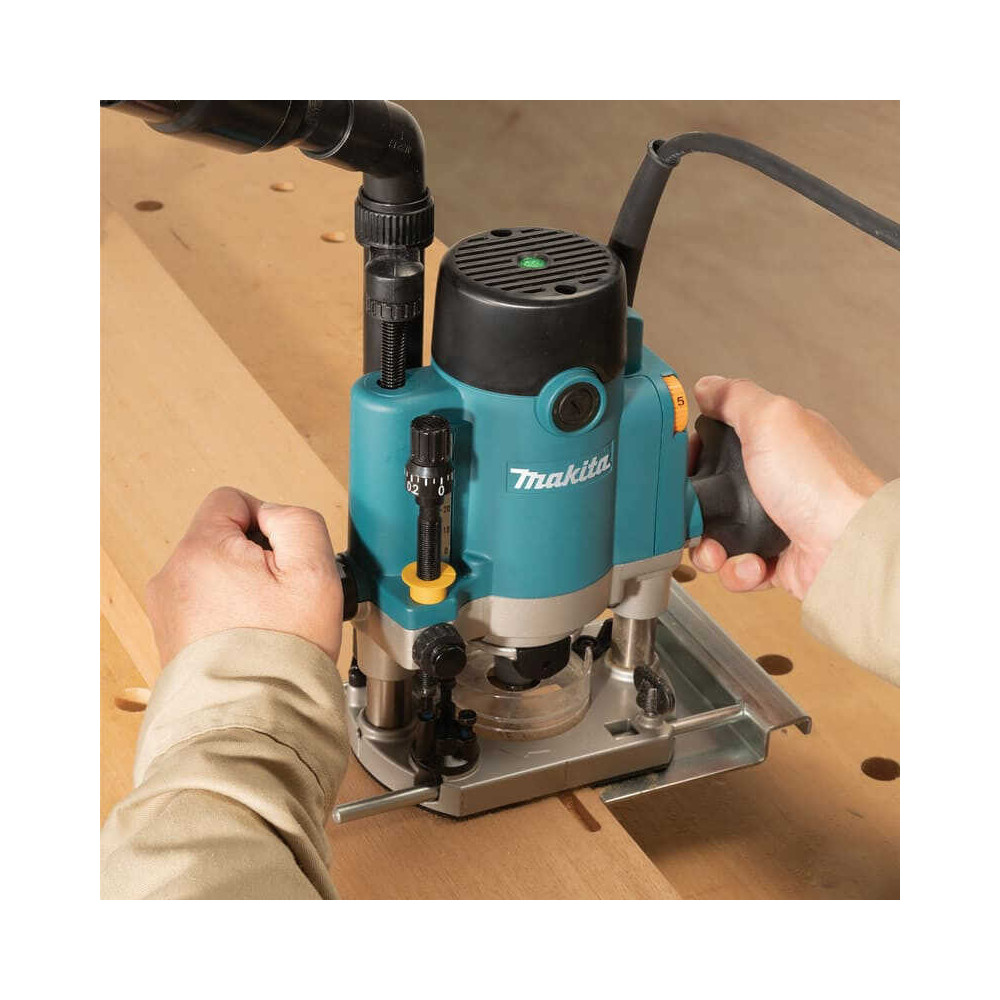 Défonceuse 1100 W Makita RP1111CJ pinces 6 / 6,35 / 8 mm (en Makpac) | ProForPro
