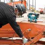 Combo pompe à graisse DGP180 + boulonneuse à chocs DTW1002 Makita DLX2465TX1 2x5,0 Ah | ProForPro