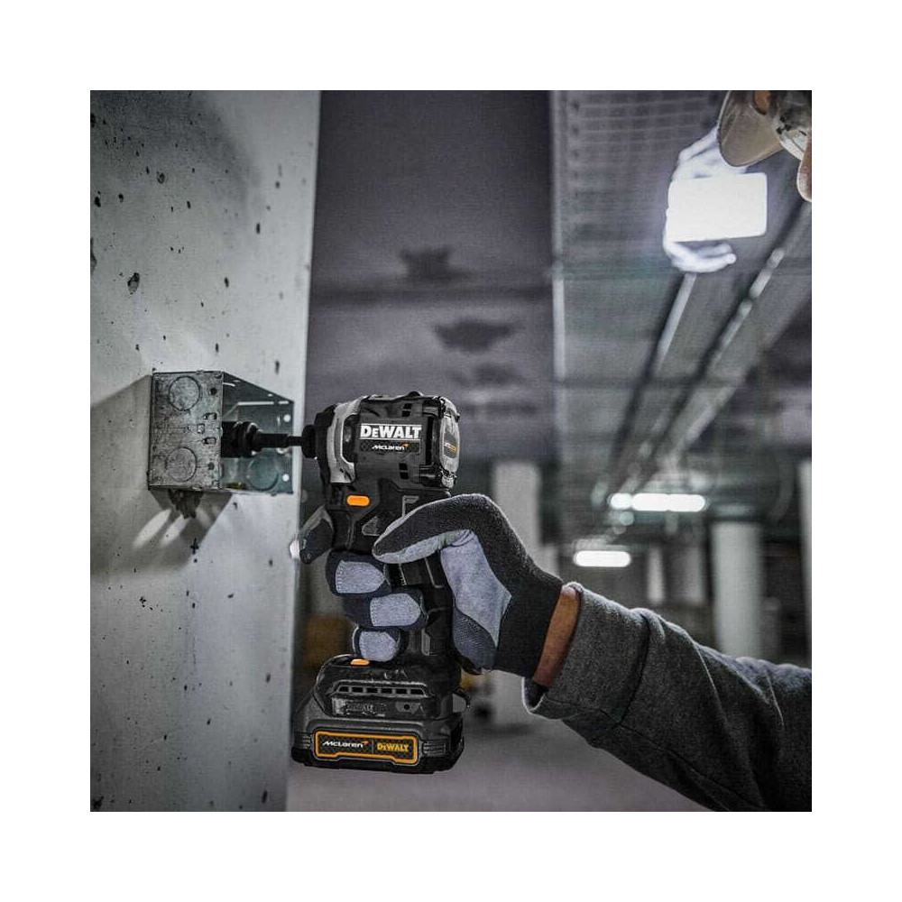 DEWALT DCF85ME2GT - Visseuse à chocs 18V XR McLaren