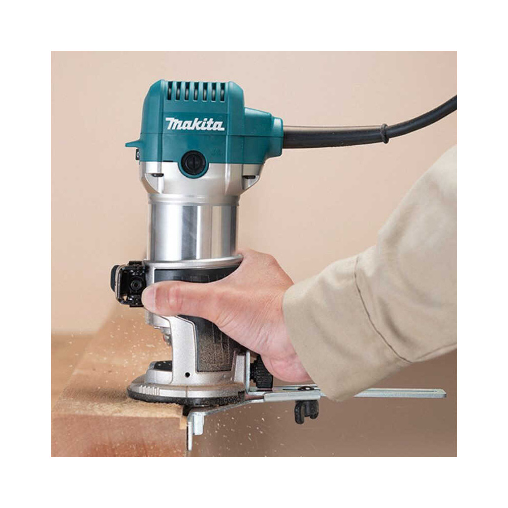 Affleureuse-défonceuse 710 W Makita RT0702CX2J avec base plongeante (en Makpac) | ProForPro