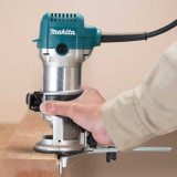 Affleureuse-défonceuse 710 W Makita RT0702CX2J avec base plongeante (en Makpac) | ProForPro