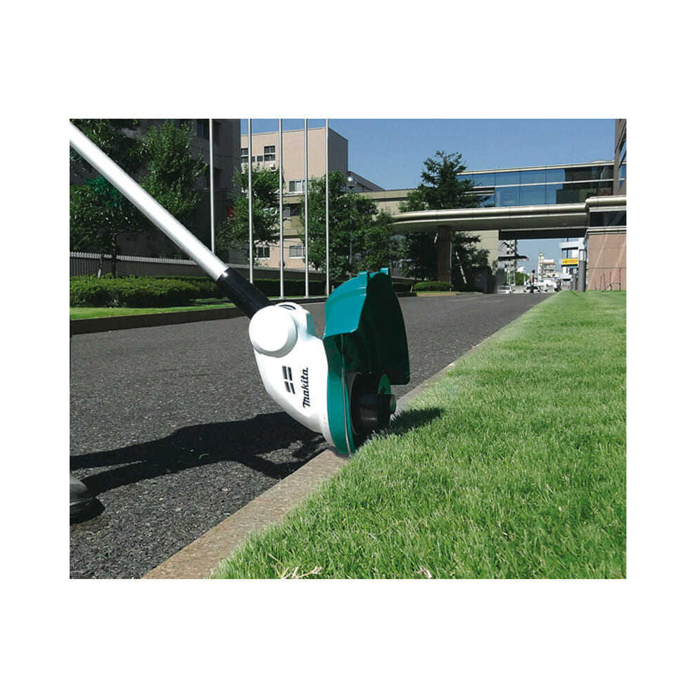 Coupe herbe Makita UR180DWE