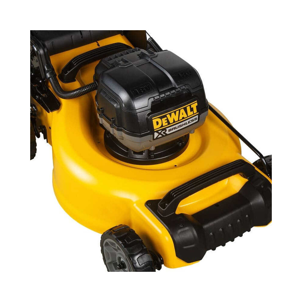 Tondeuse 36V xr largeur de coupe 48 cm Makita DCMW564N