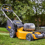 Tondeuse 36V xr largeur de coupe 48 cm Makita DCMW564N