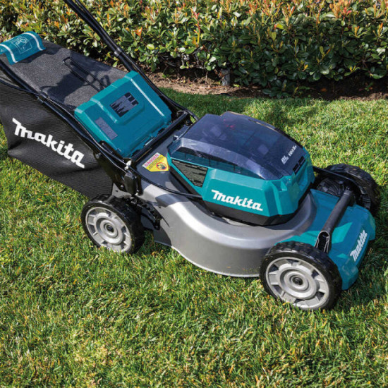 Tondeuse auto tractee 36V 4X18V Makita DLM462PT4