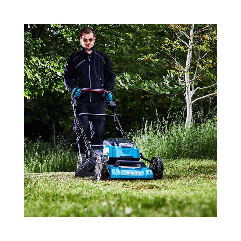 Tondeuse auto tractee 36V 53 cm Makita DLM532Z