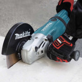 Meuleuse angulaire 2600W 230 mm GA9040SFK1 Makita