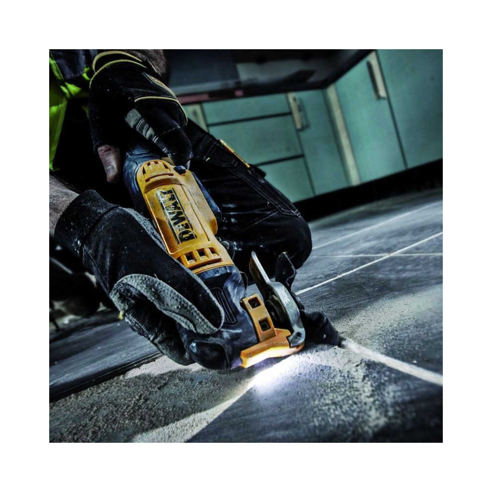 Outil multifonctions multi cutter 300W avec accessoires Dewalt DWE315B